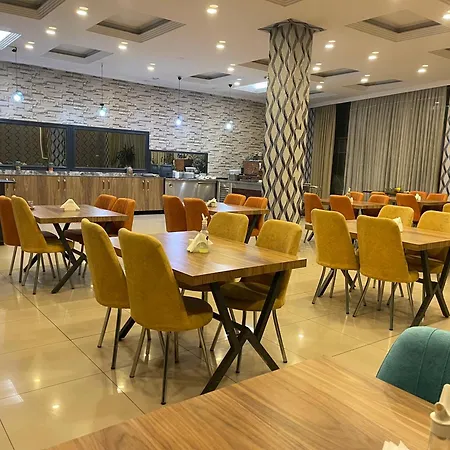 Hotel Madi 3*