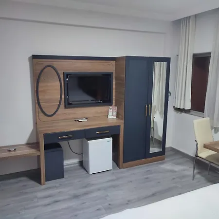 Madi Hotel